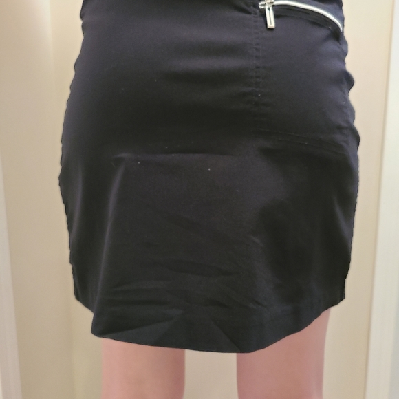 15.) Black Athletic Skirt - Picture 2 of 5